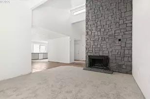 10240 SW 59th Pl, Portland, OR 97219 - Photo 4