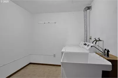 9790 NE Benton St, Newport, OR 97365 - Photo 32