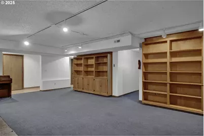 9790 NE Benton St, Newport, OR 97365 - Photo 26