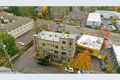 3412 SW Moss St, Portland, OR 97219 - Photo 48