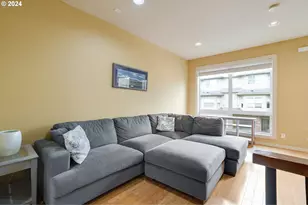 3412 SW Moss St, Portland, OR 97219 - Photo 8