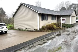 2600 NE 33rd St, Lincoln City, OR 97367 - Photo 2