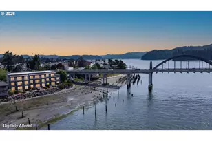 1220 Bay St, Florence, OR 97439 - Photo 2