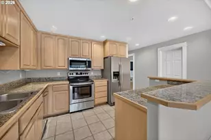 1220 Bay St, Florence, OR 97439 - Photo 6