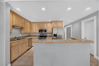 1220 Bay St #302, Florence, OR 97439 - Photo 12
