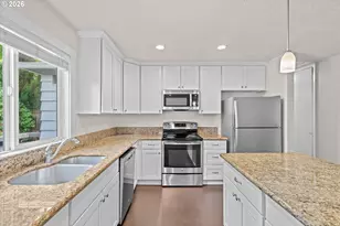 232 6th St, Lake Oswego, OR 97034 - Photo 10