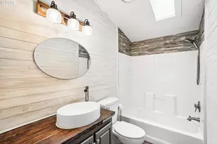 1626 NW 21st St, Lincoln City, OR 97367 - Photo 14