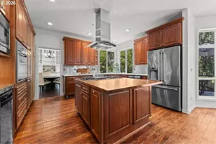 12431 SW 55th Pl, Portland, OR 97219 - Photo 6