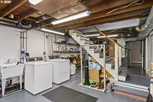 3105 SE Washington St, Milwaukie, OR 97222 - Photo 32