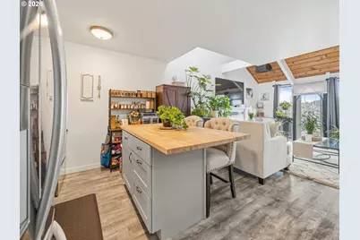 1000 SE Bay Blvd #C-103, Newport, OR 97365 - Photo 8