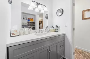 1000 SE Bay Blvd, Newport, OR 97365 - Photo 14