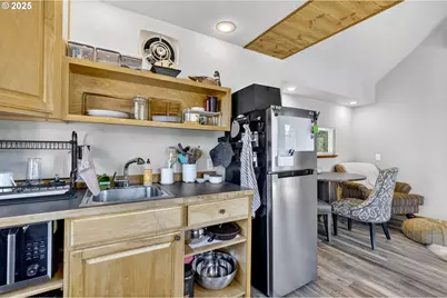 901 S McLoughlin Blvd #B, Oregon City, OR 97045 - Photo 8