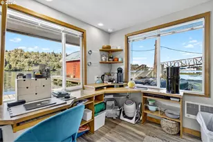 901 S McLoughlin Blvd, Oregon City, OR 97045 - Photo 6