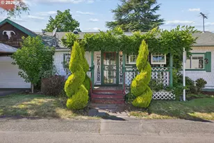 1920 14th St, Oregon City, OR 97045 - Photo 2