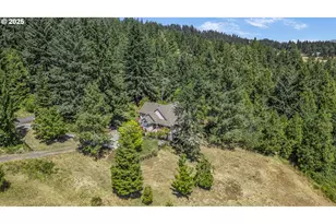 32810 Sisters Loop, Eugene, OR 97405 - Photo 6