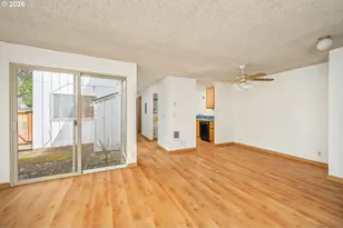 2239 Hawkins Ln, Eugene, OR 97405 - Photo 6