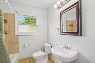 4801 NE 42nd Ave, Portland, OR 97218 - Photo 12