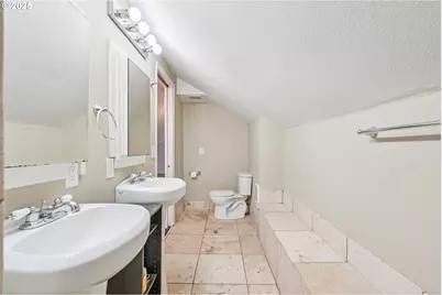 4801 NE 42nd Ave, Portland, OR 97218 - Photo 22