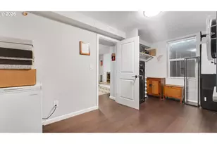 466 SW 6th St, Gresham, OR 97080 - Photo 30