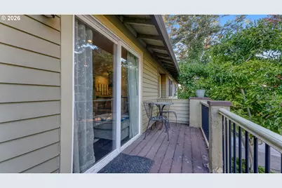 466 SW 6th St, Gresham, OR 97080 - Photo 32
