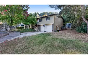466 SW 6th St, Gresham, OR 97080 - Photo 2