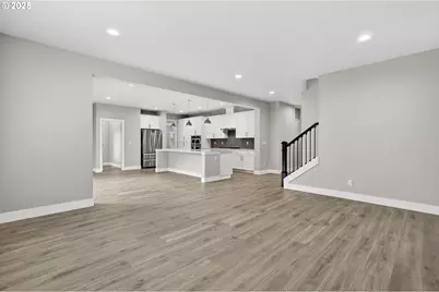 11776 NW Mellridge Ln, Portland, OR 97229 - Photo 16