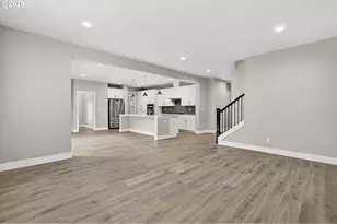 11776 NW Mellridge Ln, Portland, OR 97229 - Photo 16