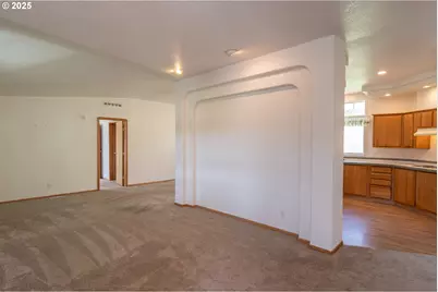 1120 Sunshine Rd, Roseburg, OR 97470 - Photo 12