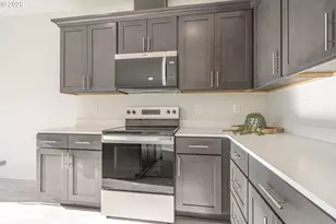 175 W 8th St, Lafayette, OR 97127 - Photo 16