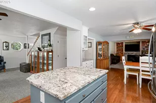 421 SE Davis St, Dallas, OR 97338 - Photo 12