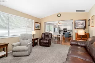 421 SE Davis St, Dallas, OR 97338 - Photo 16