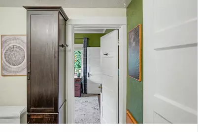 307 Adams Ave, Silverton, OR 97381 - Photo 22