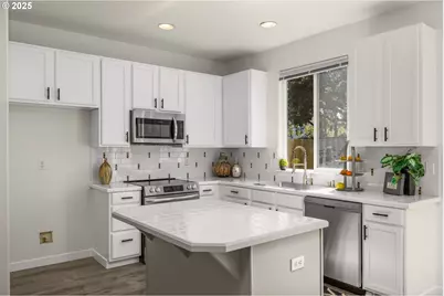 3295 SW 179th Ter, Beaverton, OR 97003 - Photo 10