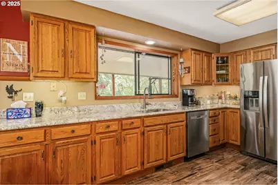 11046 Winstanley Dr, Lyons, OR 97358 - Photo 10