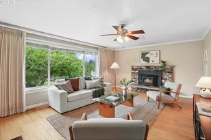 16070 S Holcomb Blvd, Oregon City, OR 97045 - Photo 6
