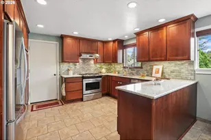 16070 S Holcomb Blvd, Oregon City, OR 97045 - Photo 10