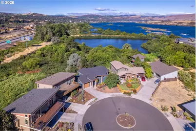 160 Blue Heron Ct, The Dalles, OR 97058 - Photo 4