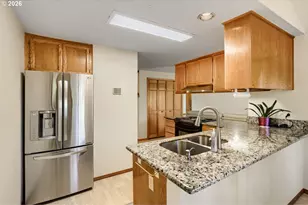 4725 SW Palatine St, Portland, OR 97219 - Photo 12