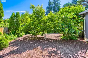 4725 SW Palatine St, Portland, OR 97219 - Photo 32