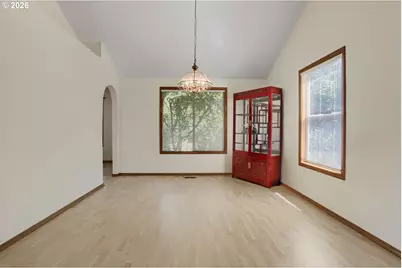 4725 SW Palatine St, Portland, OR 97219 - Photo 10