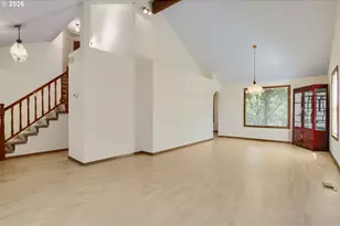 4725 SW Palatine St, Portland, OR 97219 - Photo 8