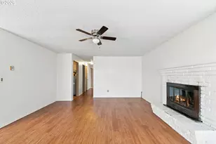 2010 Lindberg Ave, Coos Bay, OR 97420 - Photo 6