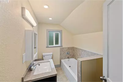 851 S 1st Ave, Coquille, OR 97423 - Photo 20