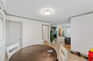 851 S 1st Ave, Coquille, OR 97423 - Photo 8