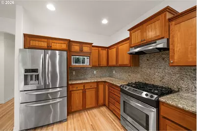 8416 SW Cedarcrest St, Portland, OR 97223 - Photo 12