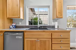 3647 Lodenquai Ln, Eugene, OR 97404 - Photo 16