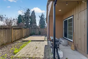 3647 Lodenquai Ln, Eugene, OR 97404 - Photo 32