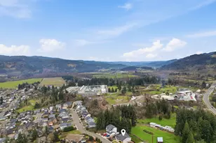 3710 River Heights Drive, Springfield, OR 97477 - Photo 36