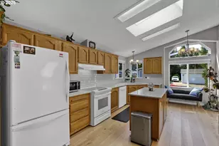 495 Sherwood Loop, Florence, OR 97439 - Photo 16