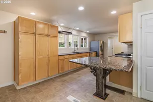 34889 Hankey Rd, Saint Helens, OR 97051 - Photo 4